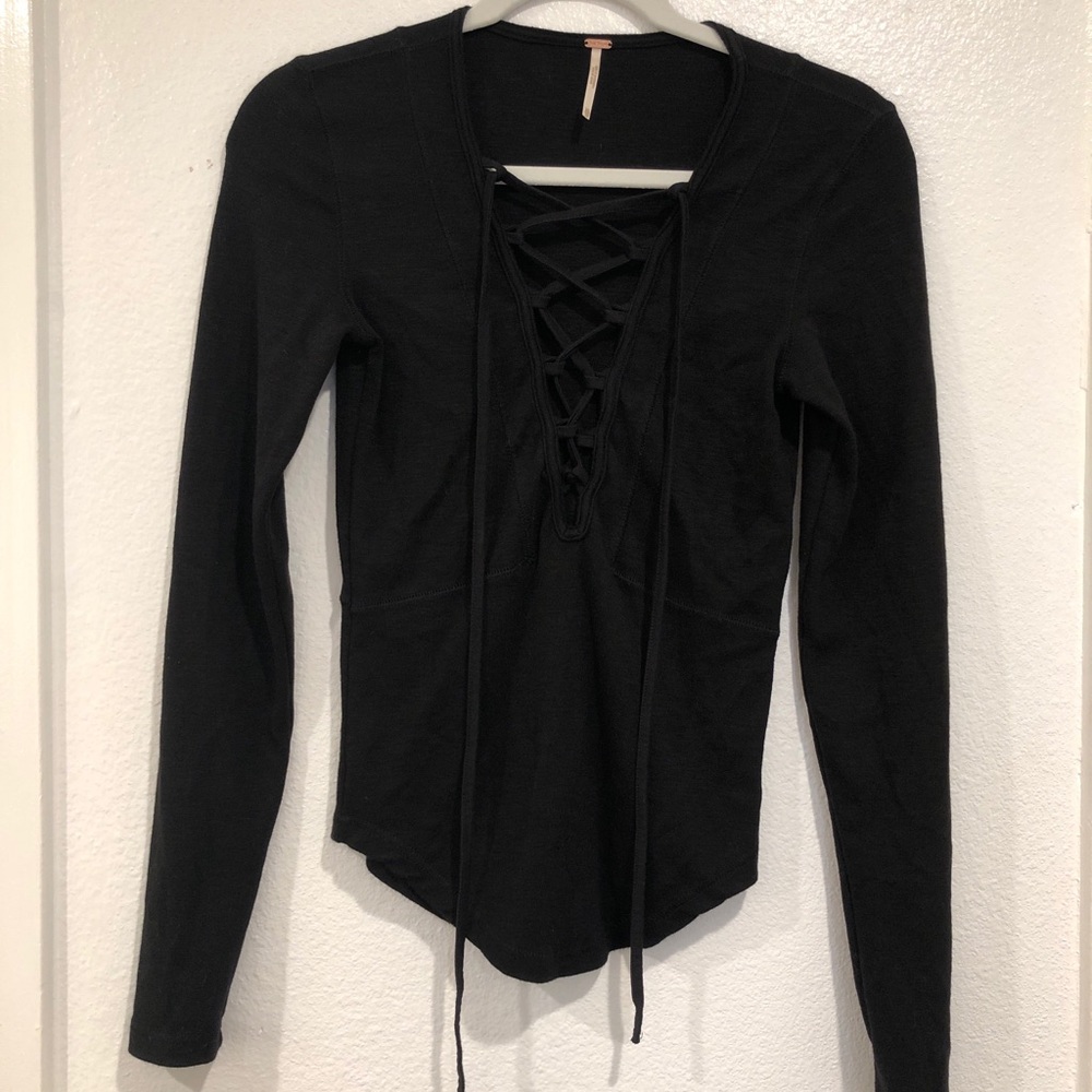 Free people black front tie up knit shirt
